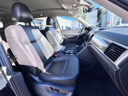 Used 2018 Volkswagen Atlas SEL AWD/4WD image 19