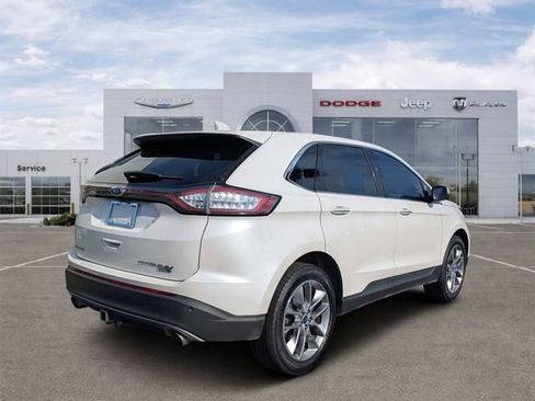 Used 2018 Ford Edge Titanium w/ Equipment Group 301A AWD/4WD image 3