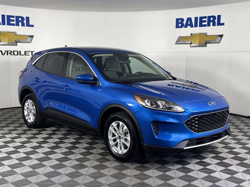 Used 2020 Ford Escape SE image 7