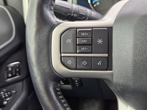 Used 2022 Ford Expedition Max XLT image 30