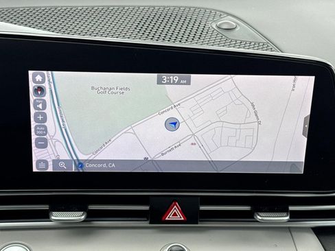 Used 2021 Hyundai Elantra Limited FWD image 19