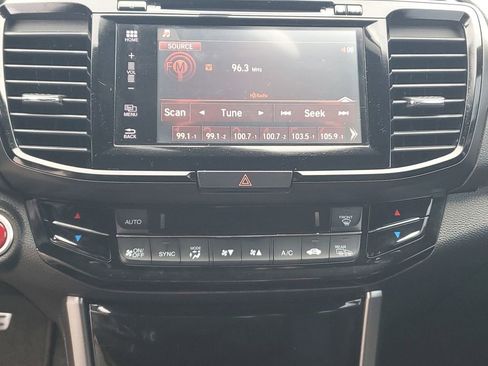 Used 2017 Honda Accord EX-L image 27