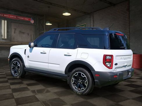 Used 2025 Ford Bronco Sport Outer Banks w/ Outer Banks Tech Package+ AWD/4WD image 4