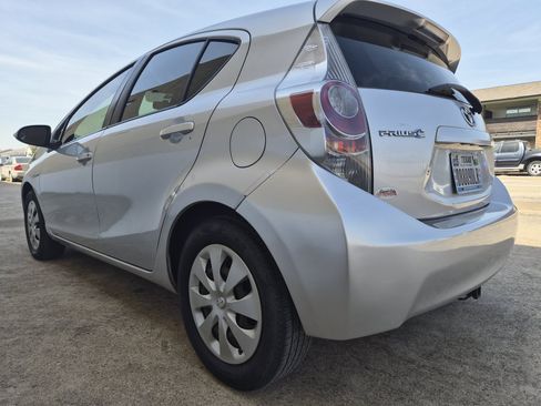 Used 2014 Toyota Prius C Two FWD image 7