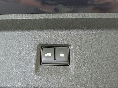Used 2023 INFINITI QX60 Luxe w/ Performance Audio Package FWD image 40