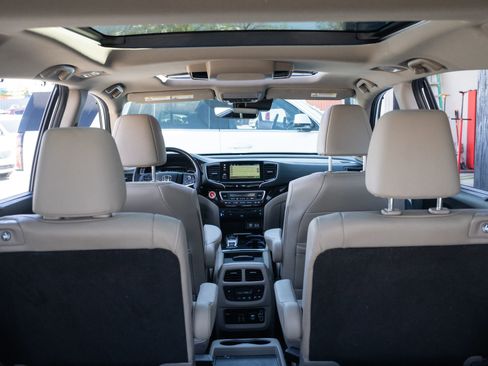 Used 2019 Honda Pilot Elite image 21