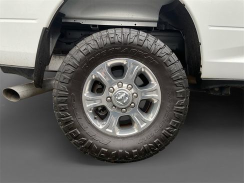 Used 2021 RAM 2500 Big Horn w/ Level 1 Equipment Group image 15