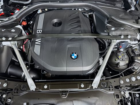Used 2025 BMW 740i RWD image 39
