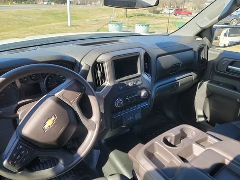Used 2022 Chevrolet Silverado 1500 W/T w/ WT Value Package RWD image 10