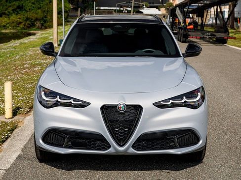 New 2025 Alfa Romeo Stelvio Sprint image 8