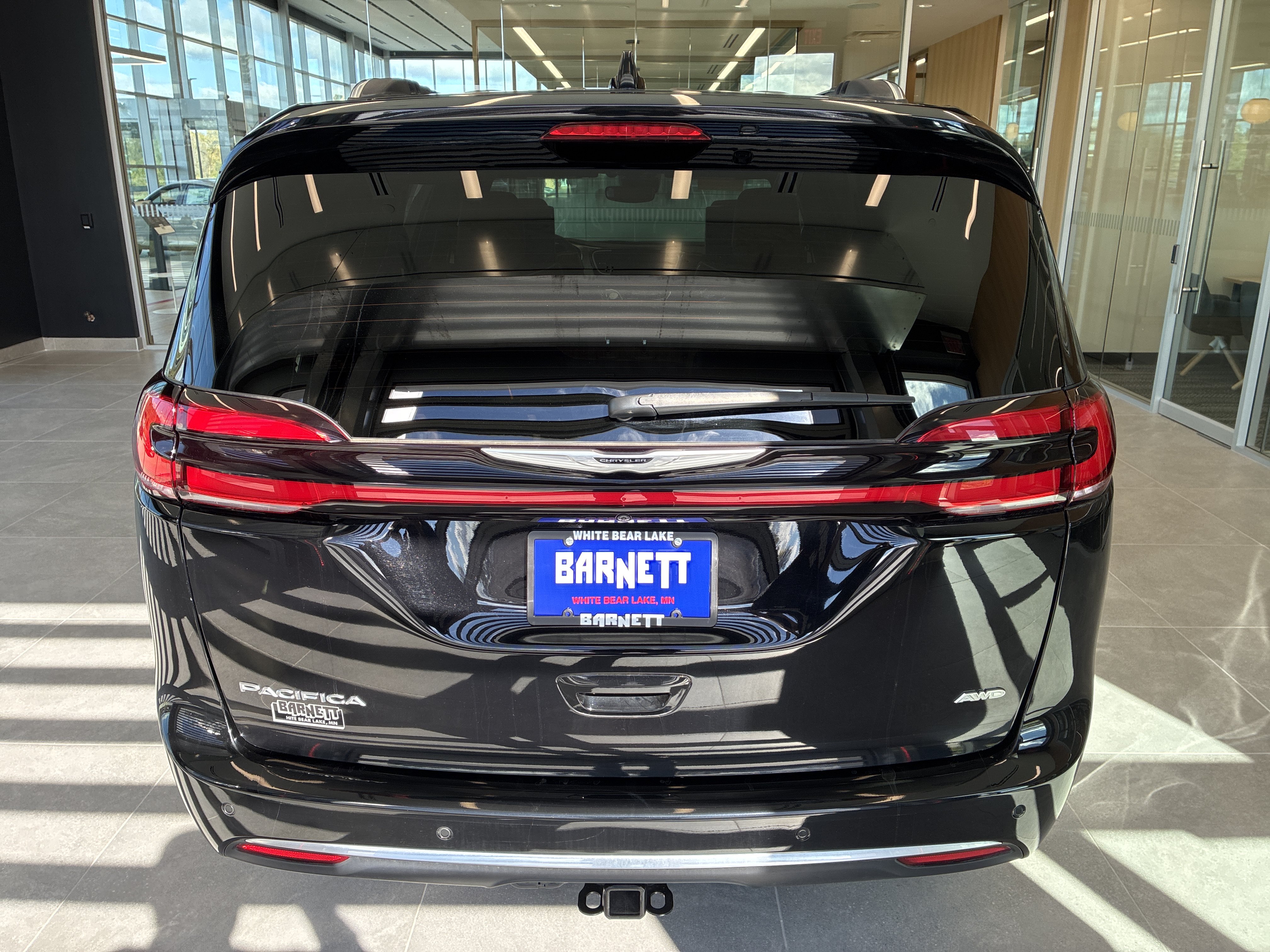 Certified 2024 Chrysler Pacifica Pinnacle w/ Trailer Tow Group AWD/4WD image 10