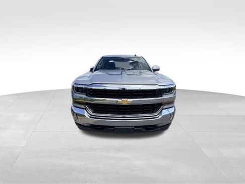 Used 2017 Chevrolet Silverado 1500 LT w/ All Star Edition AWD/4WD image 3