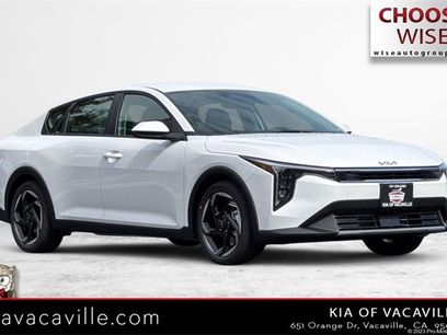 New 2025 Kia K4 EX