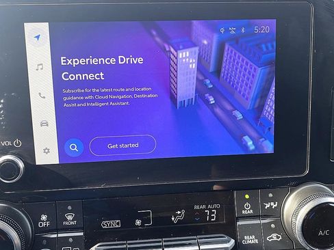Certified 2025 Toyota Highlander XLE image 14