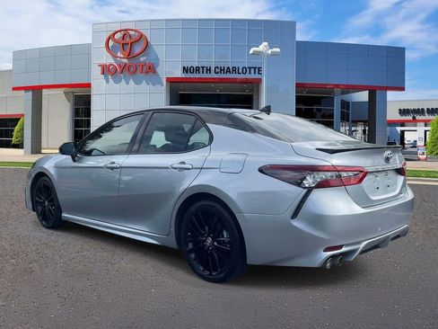 Used 2023 Toyota Camry XSE FWD image 4
