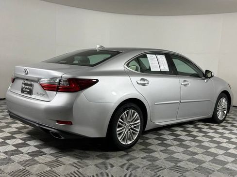 Used 2016 Lexus ES 350 w/ Navigation System Package FWD image 8