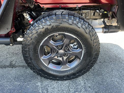 Used 2021 Jeep Gladiator Rubicon w/ Trailer Tow Package image 10