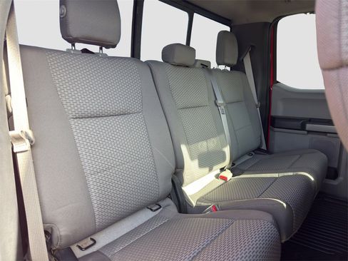 Used 2015 Ford F150 XLT w/ Equipment Group 302A Luxury image 19