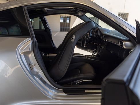 Used 2010 Porsche 911 Targa 4S image 57