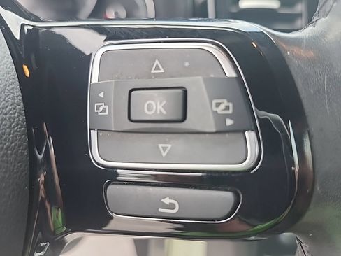 Used 2017 Volkswagen Beetle 1.8T FWD image 11