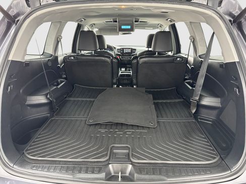 Used 2019 Honda Pilot Touring image 48