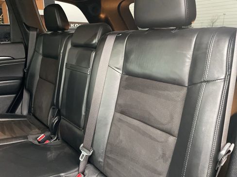 Used 2021 Jeep Grand Cherokee Laredo X image 28