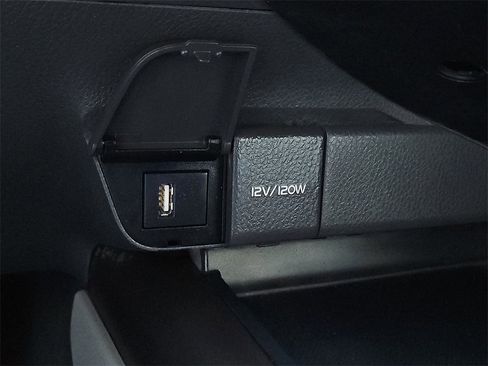 Used 2022 Toyota Camry LE image 23