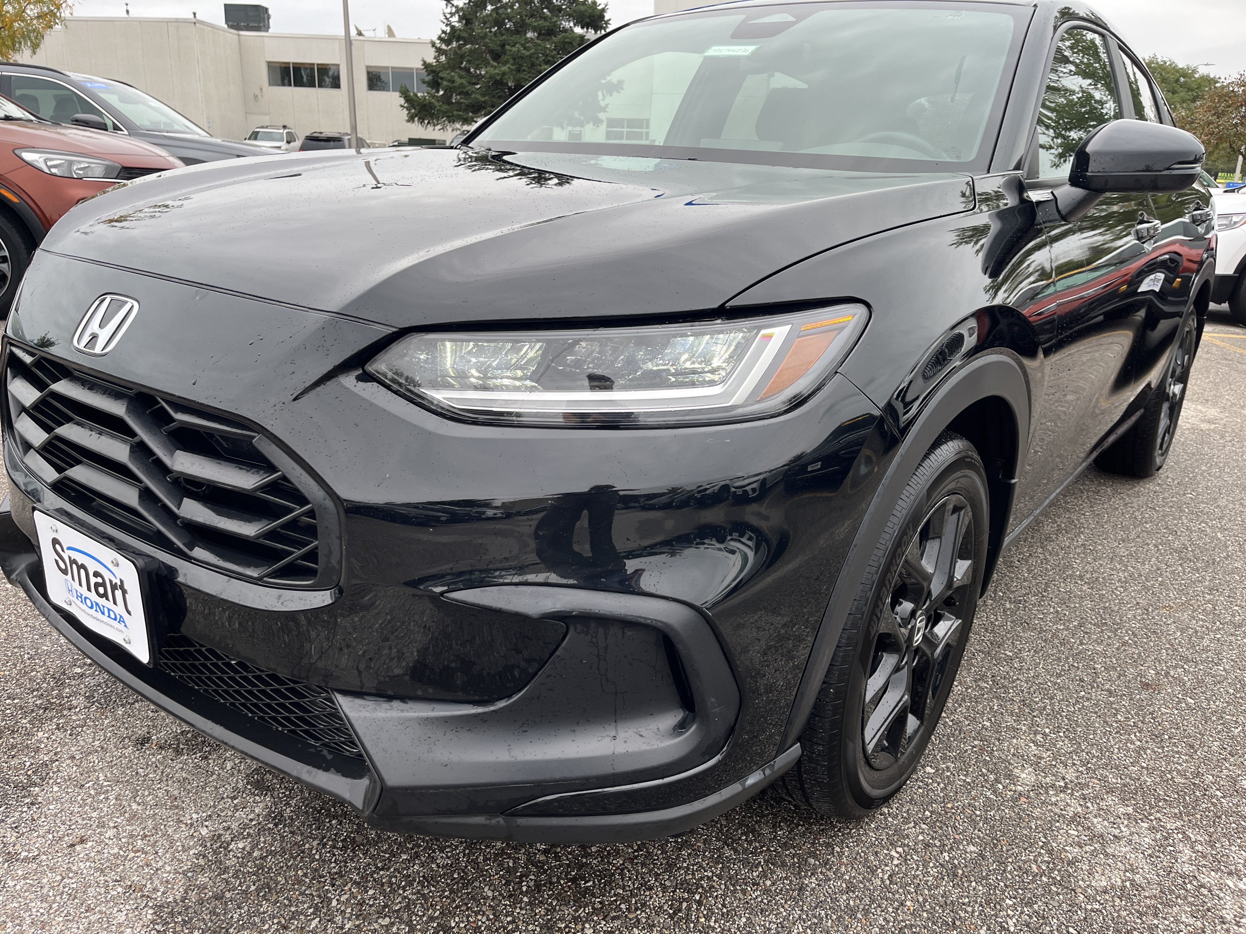 Used 2024 Honda HR-V Sport image 2