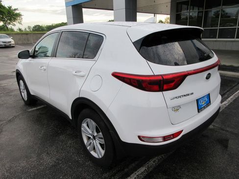 Used 2017 Kia Sportage LX FWD image 3