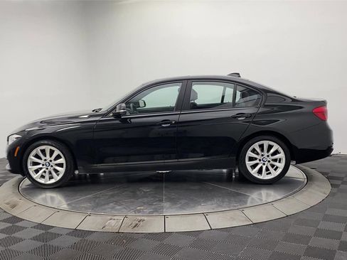 Used 2018 BMW 320i xDrive 320i xDrive w/ Sport Package image 5