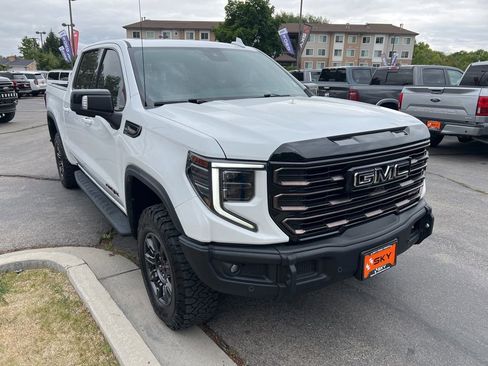 Used 2024 GMC Sierra 1500 AT4X AWD/4WD image 5
