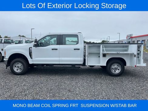 New 2025 Ford F250 XL w/ XL Chrome Package image 5