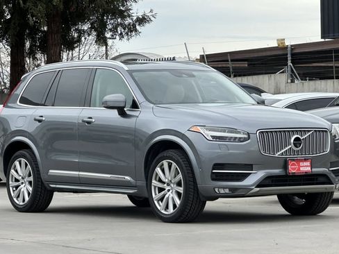 Used 2016 Volvo XC90 T6 Inscription w/ Vision Package image 10