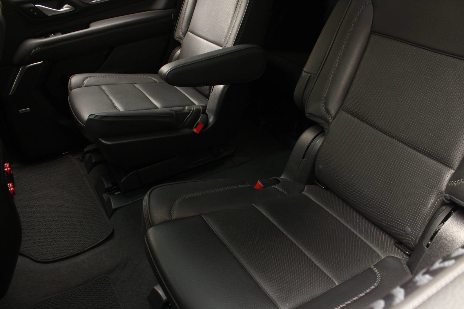 Used 2022 GMC Yukon Denali AWD/4WD image 19