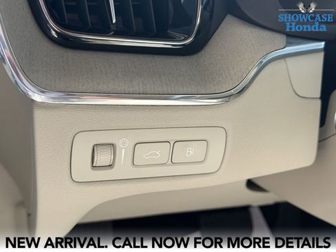 Used 2018 Volvo XC60 T8 Inscription AWD/4WD image 8