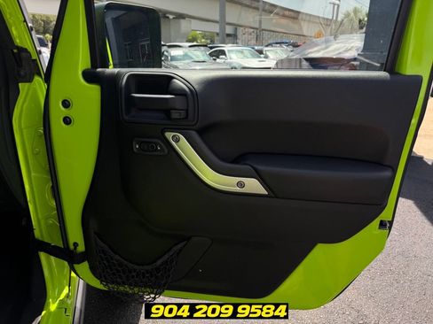 Used 2013 Jeep Wrangler Rubicon w/ PWR Convenience Group AWD/4WD image 28