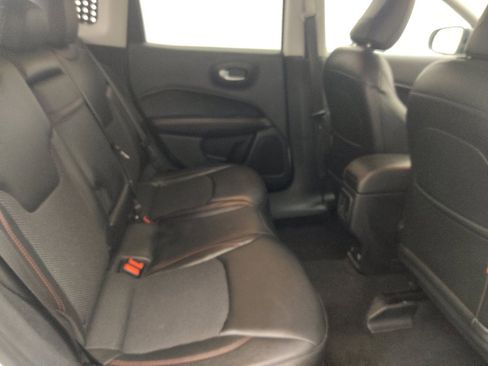 Used 2018 Jeep Compass Trailhawk AWD/4WD image 19