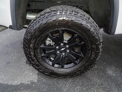 Used 2022 Chevrolet Colorado ZR2 w/ ZR2 Dusk Special Edition image 36