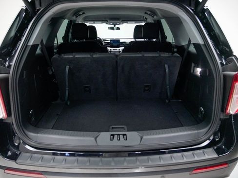 Used 2023 Ford Explorer XLT w/ Equipment Group 202A image 12