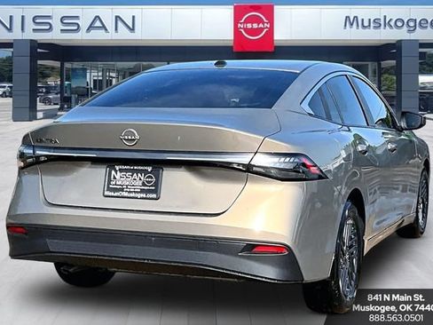 New 2026 Nissan Sentra SV w/ Floor Mat Package FWD image 5