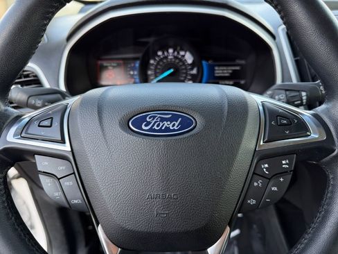 Used 2021 Ford Edge SEL image 20