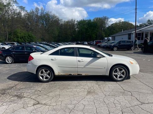Used 2008 Pontiac G6 Sedan w/ Sport Package FWD image 4
