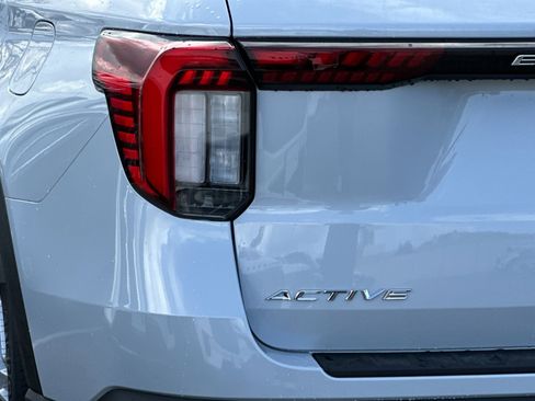 New 2026 Ford Explorer Active w/ Active Comfort Package image 34