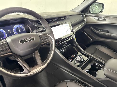 New 2026 Jeep Grand Cherokee Limited image 24