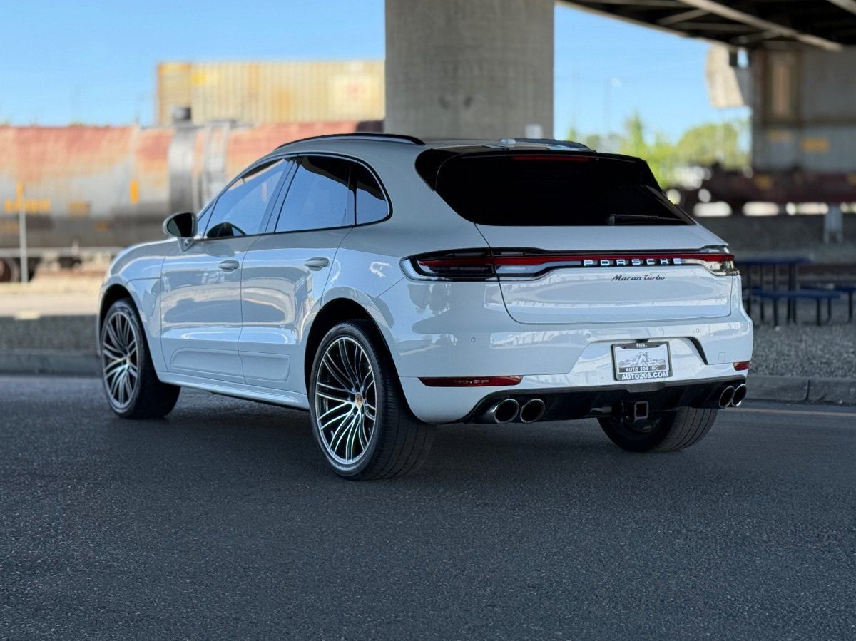 Used 2021 Porsche Macan Turbo AWD/4WD image 8