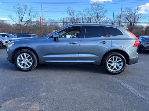 Used 2020 Volvo XC60 T5 Momentum w/ Protection Package Premier image 4