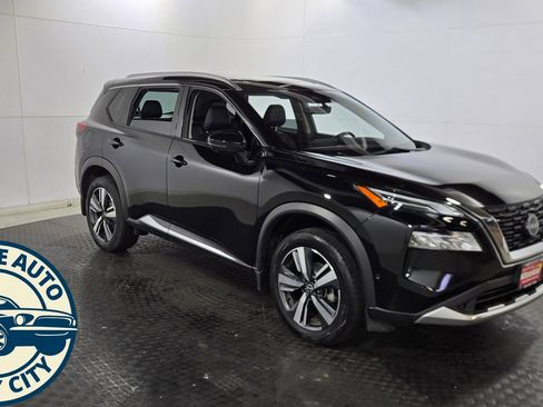 Used 2023 Nissan Rogue Platinum w/ Platinum Premium Package AWD/4WD image 1