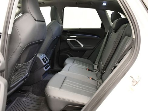 Used 2025 Audi Q5 Premium Plus w/ Premium Plus image 42