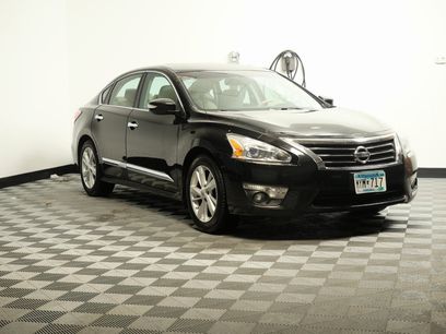 Used 2015 Nissan Altima 2.5 SL w/ Technology Package