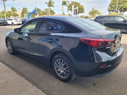 Used 2018 MAZDA MAZDA3 Sport image 5